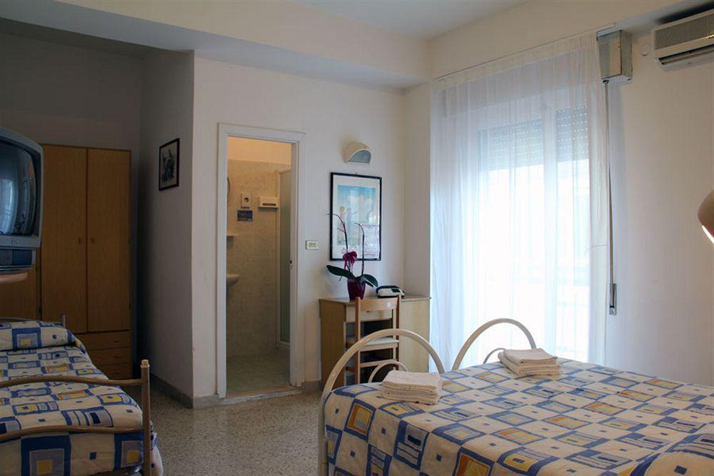 Hotel Gemini Rimini Exterior photo