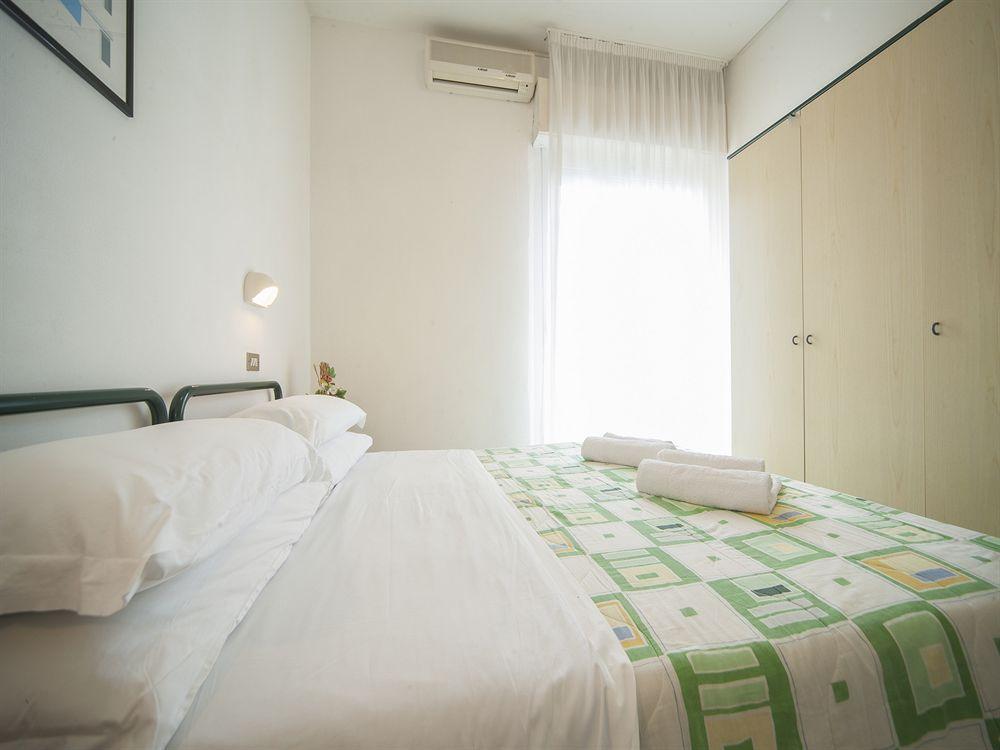 Hotel Gemini Rimini Exterior photo